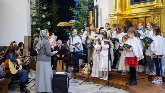 Wspólne kolędowanie w tarnowskiej katedrze [ZDJĘCIA]