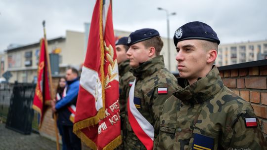 Obchody 81. rocznicy powstania Armii Krajowej w Tarnowie [ZDJĘCIA]