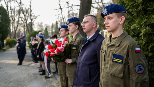 Narodowy Dzień Pamięci Żołnierzy Wyklętych: uroczystości na cmentarzu w Krzyżu [zdjęcia]