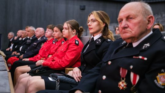 Gala Strażacka w Mościcach – podziękowania i wyróżnienia [zdjęcia]