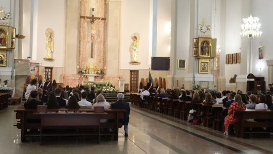 Nowy rok szkolny w placówkach powiatu dąbrowskiego rozpoczęty [zdjęcia]