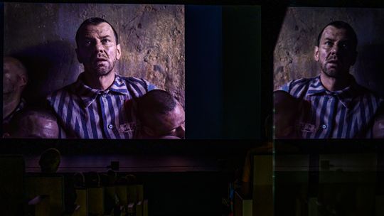 Fotorelacja z seansu filmowego „Triumf serca” oraz spotkania z Marcinem Kwaśnym, w ramach V Festiwal TARNOWIANIE