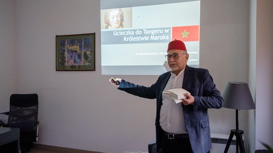 Spotkanie z Jakubem Ciećkiewiczem w czytelni MBP [zdjęcia]