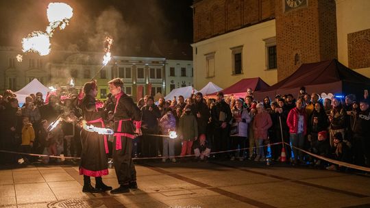 Ogniste widowisko na tarnowskim Rynku [zdjęcia]