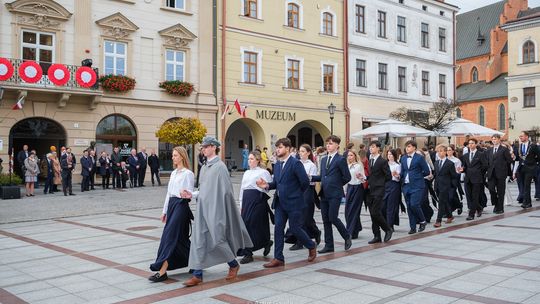 Tarnów "Pierwsze Niepodległe": uroczysta sesja i wręczenie Nagród Tertila” [zdjęcia]