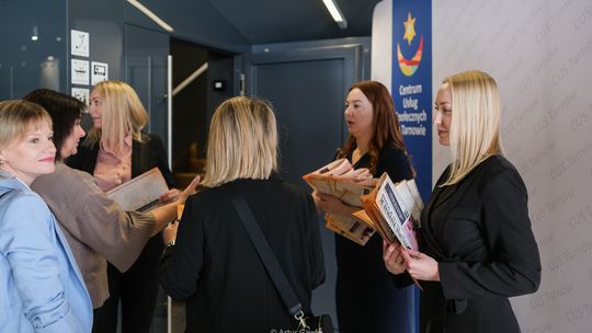 Spotkanie pracowników pomocy społecznej. Dzień Służļ Społecznych w CSM [zdjęcia]