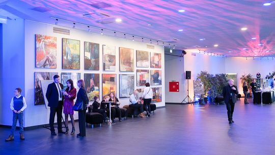 Tarnów z nową premierą – „Opowieść wigilijna” zachwyca pełną obsadą [zdjęcia]