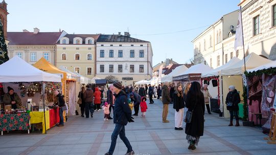 Jarmark bożonarodzeniowy trwa na tarnowskim Rynku [zdjęcia]