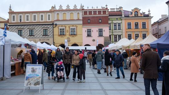 Trzeci dzień Jarmarku Bożonarodzeniowego w Tarnowie [zdjęcia]