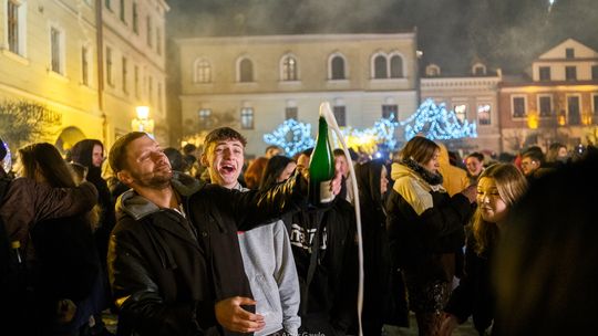 Gwiazda na rynku – koncert Afromental i tłumy ludzi [zdjęcia]