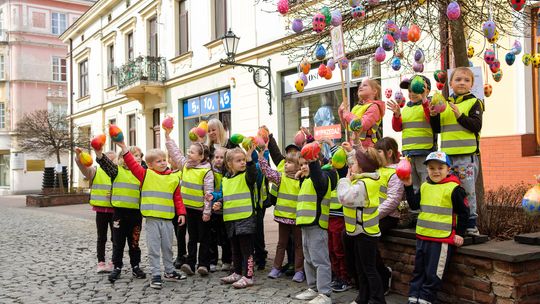 Ul. Wałowa w pisankowym szale. Drugi dzień Pisankowego Desantu [zdjęcia]