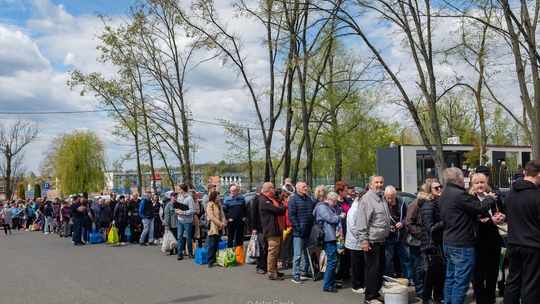 Mieszkańcy Tarnowa oddali elektroodpady i odebrali rośliny [zdjęcia]