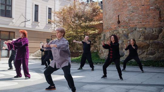 Światowy Dzień Tai Chi w Tarnowie [zdjęcia]