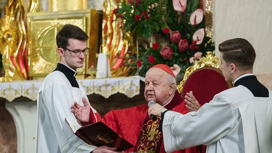 Dąbrowa Tarnowska ma nową bazylikę – uroczyste ogłoszenie papieskiego wyróżnienia [zdjęcia]
