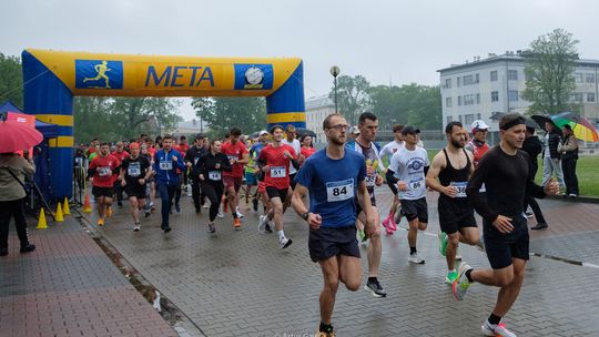 VII Bieg im. Rektora Komornickiego na kampusie Akademii Tarnowskiej [zdjęcia]