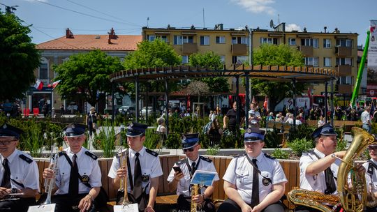 Wojewódzki Dzień Strażaka w Dąbrowie Tarnowskiej z udziałem szefa MON Władysława Kosiniaka-Kamysza [zdjęcia]