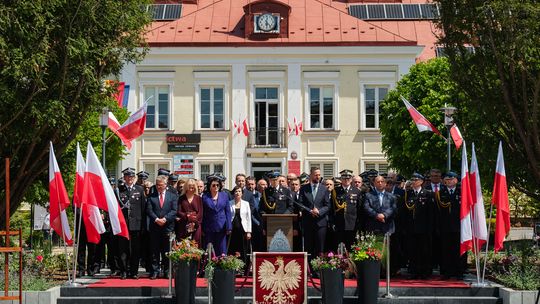 Wojewódzki Dzień Strażaka w Dąbrowie Tarnowskiej z udziałem szefa MON Władysława Kosiniaka-Kamysza [zdjęcia]