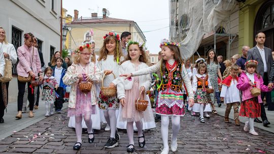 Uroczystość Bożego Ciała na tarnowskiej starówce [zdjęcia]