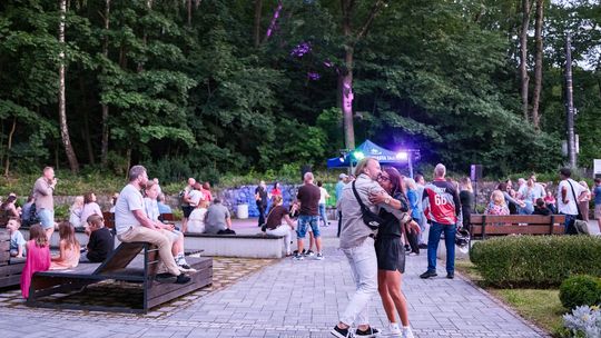 Taneczna impreza na krańcu miasta [zdjęcia]