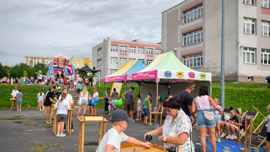 Mieszkańcy osiedli Jasna i Legionów uczestniczyli w pikniku integracyjnym [zdjęcia]