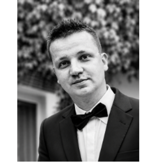 dr MICHAŁ WIDLAK